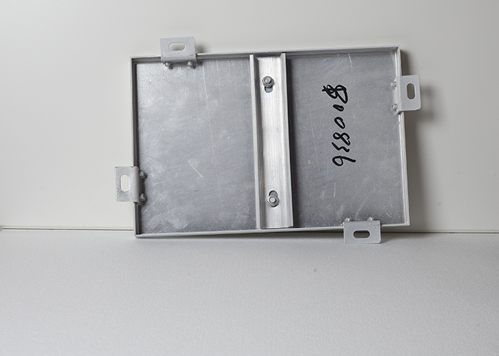 鋁單板底面 鋁單板底面