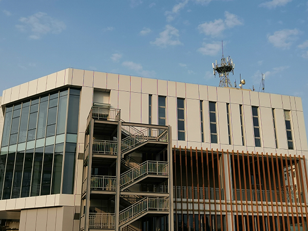 鋁單板幕墻景色不同 鋁單板幕墻景色不同