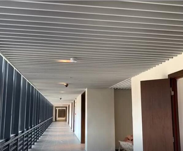 鋁方通吊頂效果圖 鋁方通吊頂效果圖